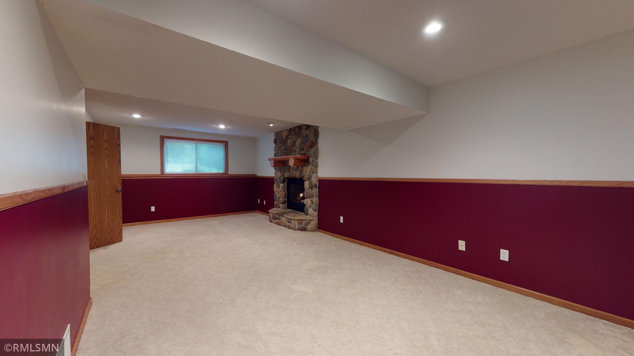 864 48 Avenue Northwest Rochester, MN 55901 - Photo 15 of 26