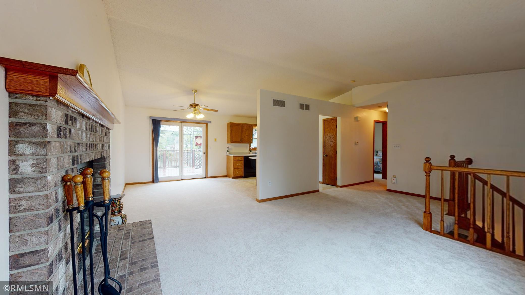 864 48 Avenue Northwest Rochester, MN 55901 - Photo 3 of 26