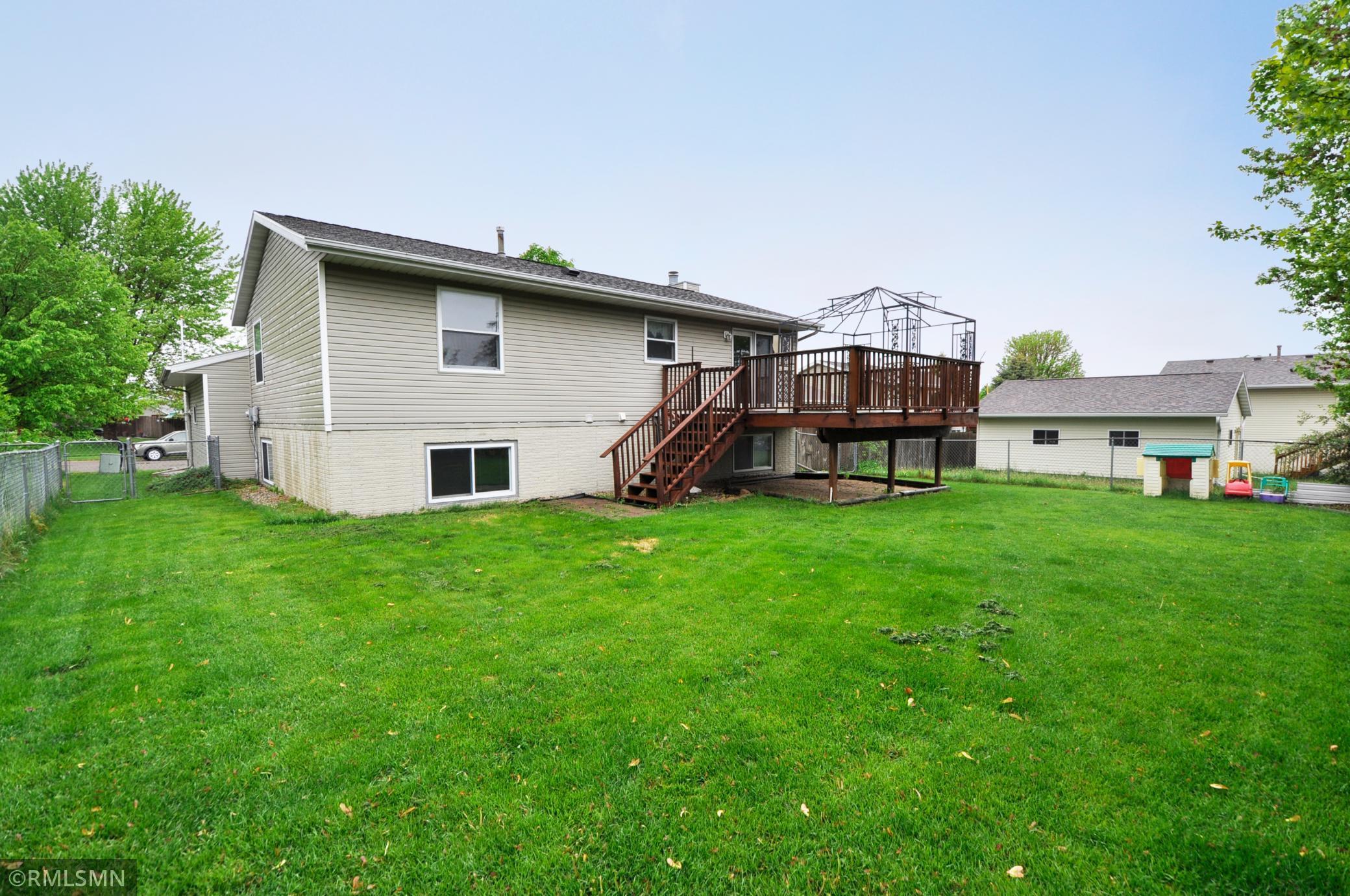 864 48 Avenue Northwest Rochester, MN 55901 - Photo 23 of 26