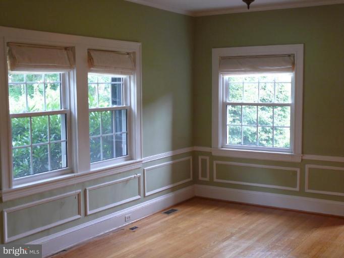 215 Overhill Road Baltimore, MD 21210 - Photo 16 of 19 Family Room