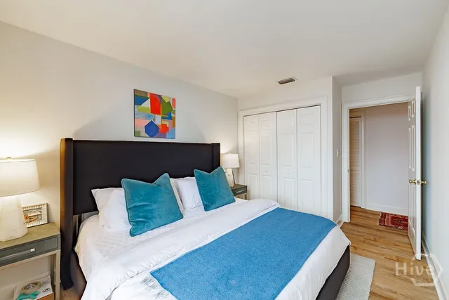 $900,000 | 247 East Washington Street, Unit 207, Athens, GA 30601