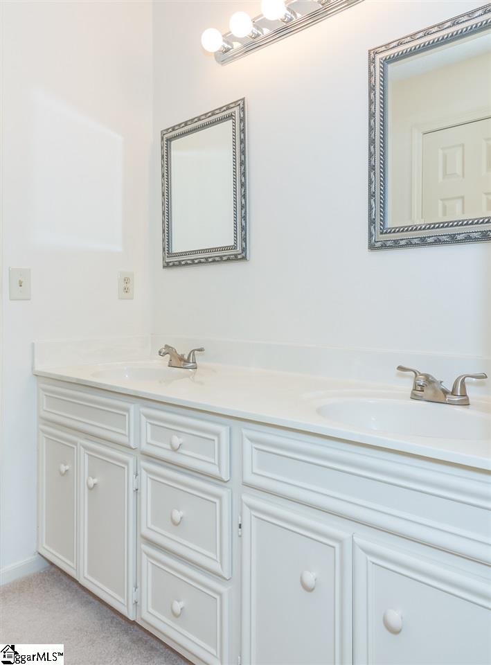 207 Roberts Farm Road Simpsonville, SC 29681 - Photo 18 of 35 Gallery Image 18
