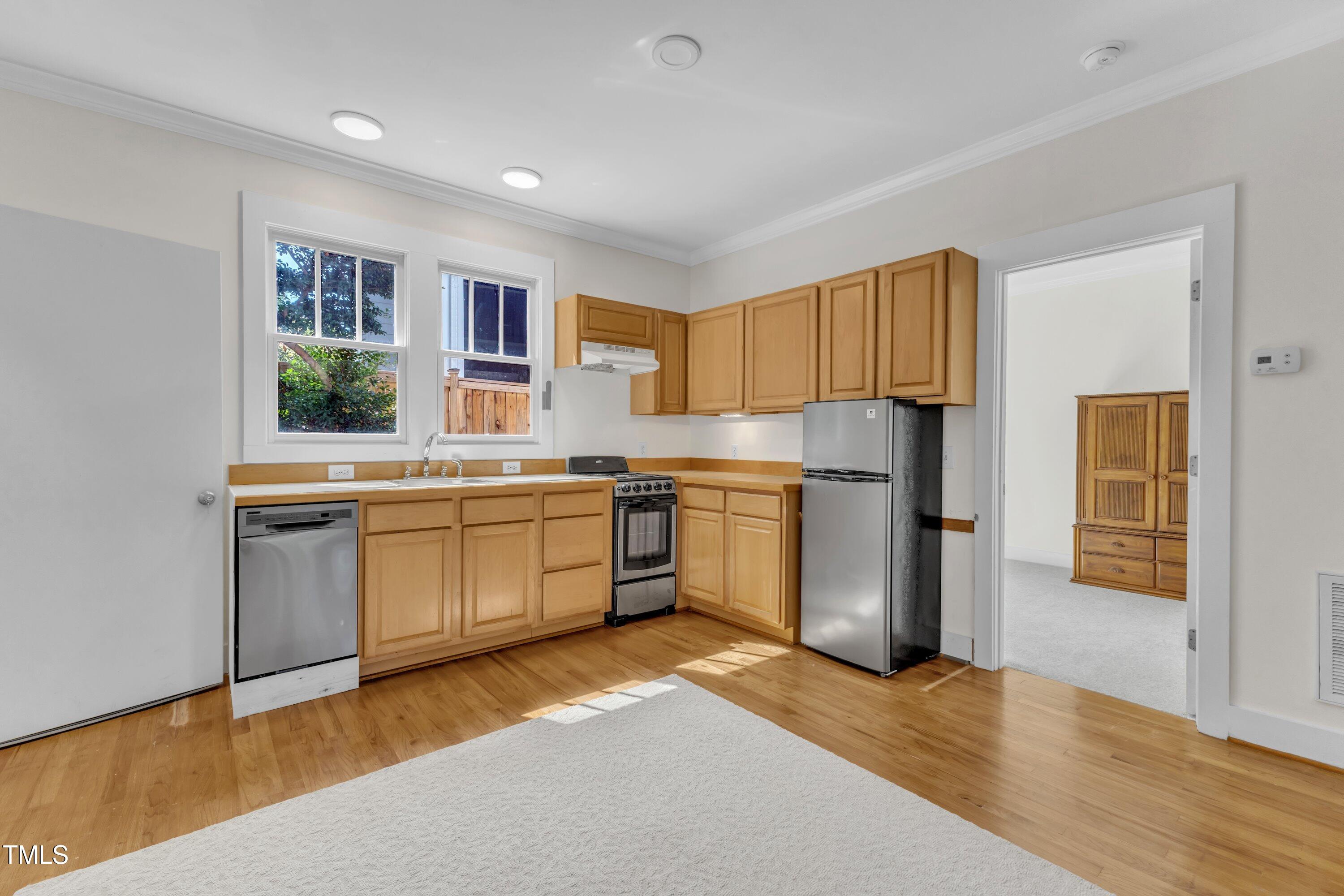 406 East Whitaker Mill Road Raleigh, NC 27608 - Photo 39 of 65 49-406 E Whitaker Mill-55