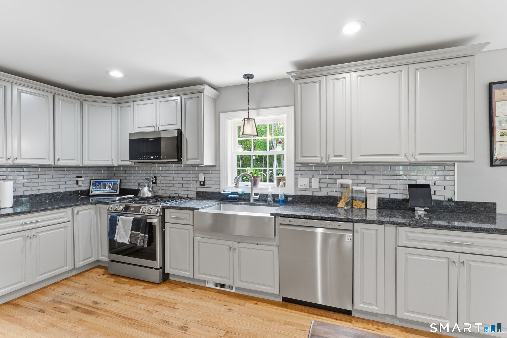 52 Edgerton Road Granby, CT 06090 - Photo 4 of 6