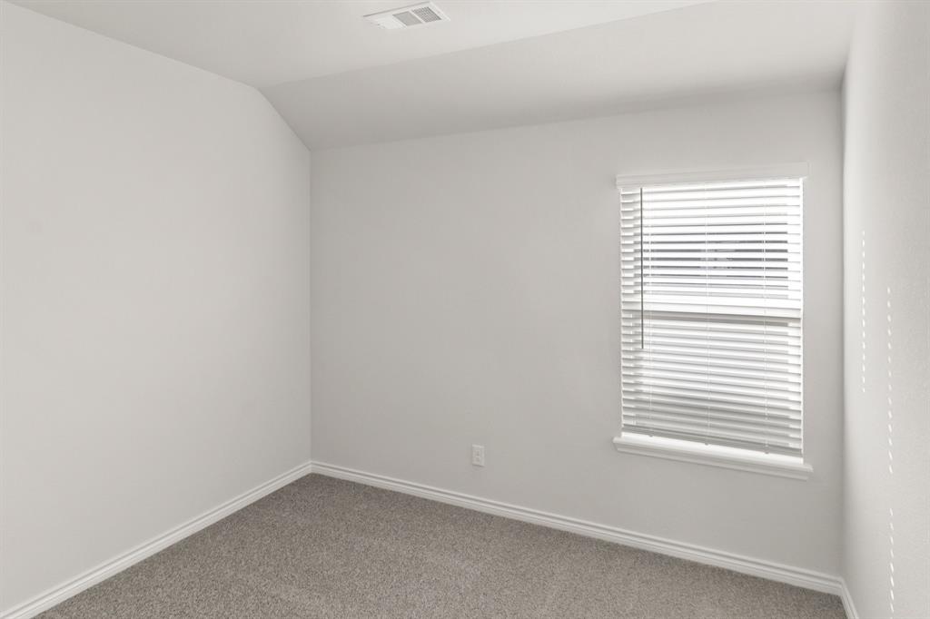 1104 Runway Road Fort Worth, TX 76131 - Photo 14 of 16