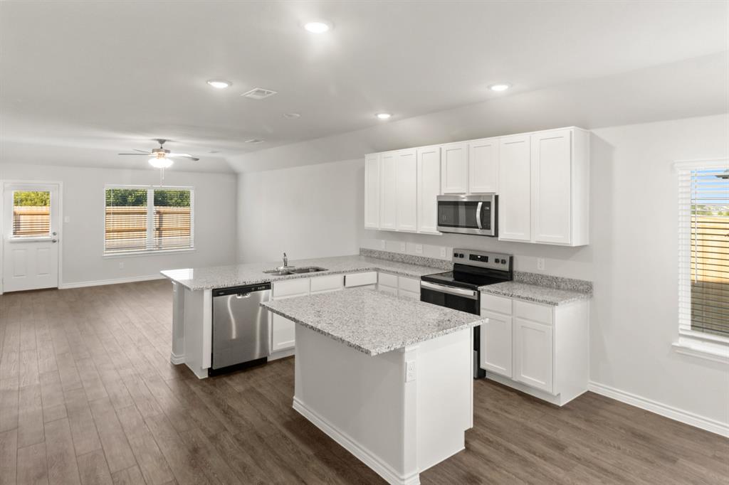 1104 Runway Road Fort Worth, TX 76131 - Photo 6 of 16