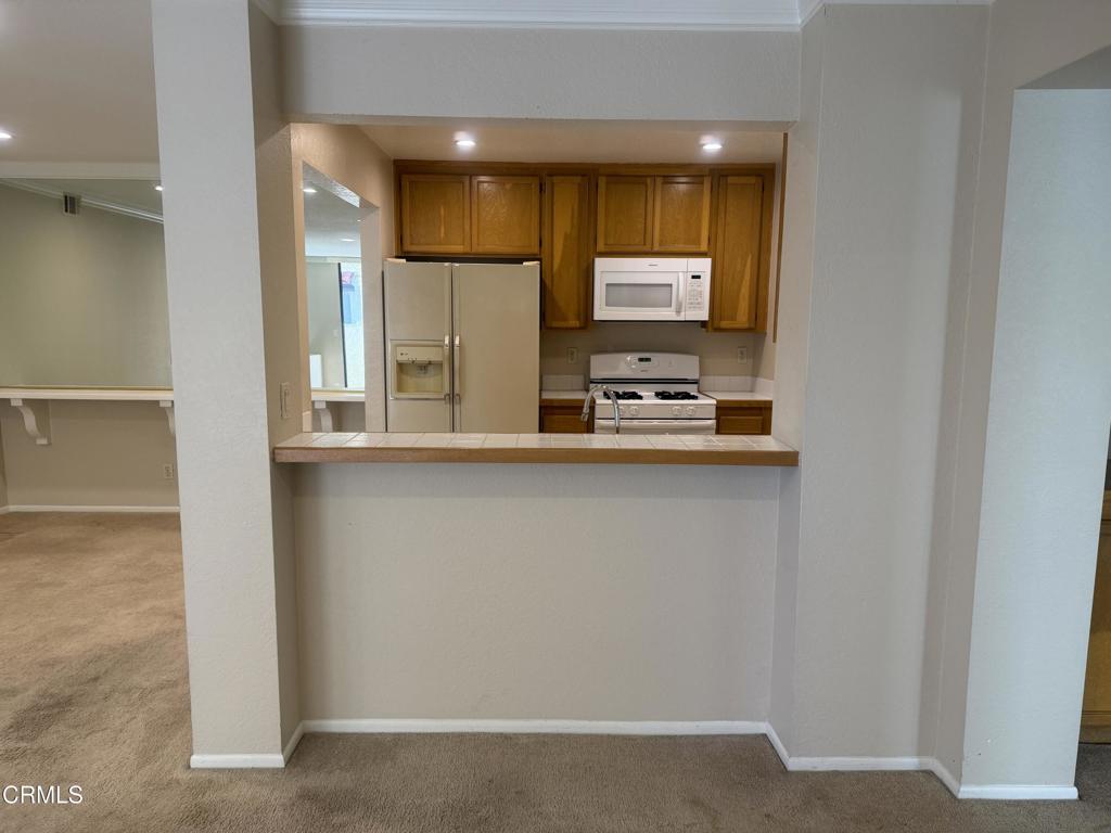 2232 Martinique Lane Oxnard, CA 93035 - Photo 31 of 64