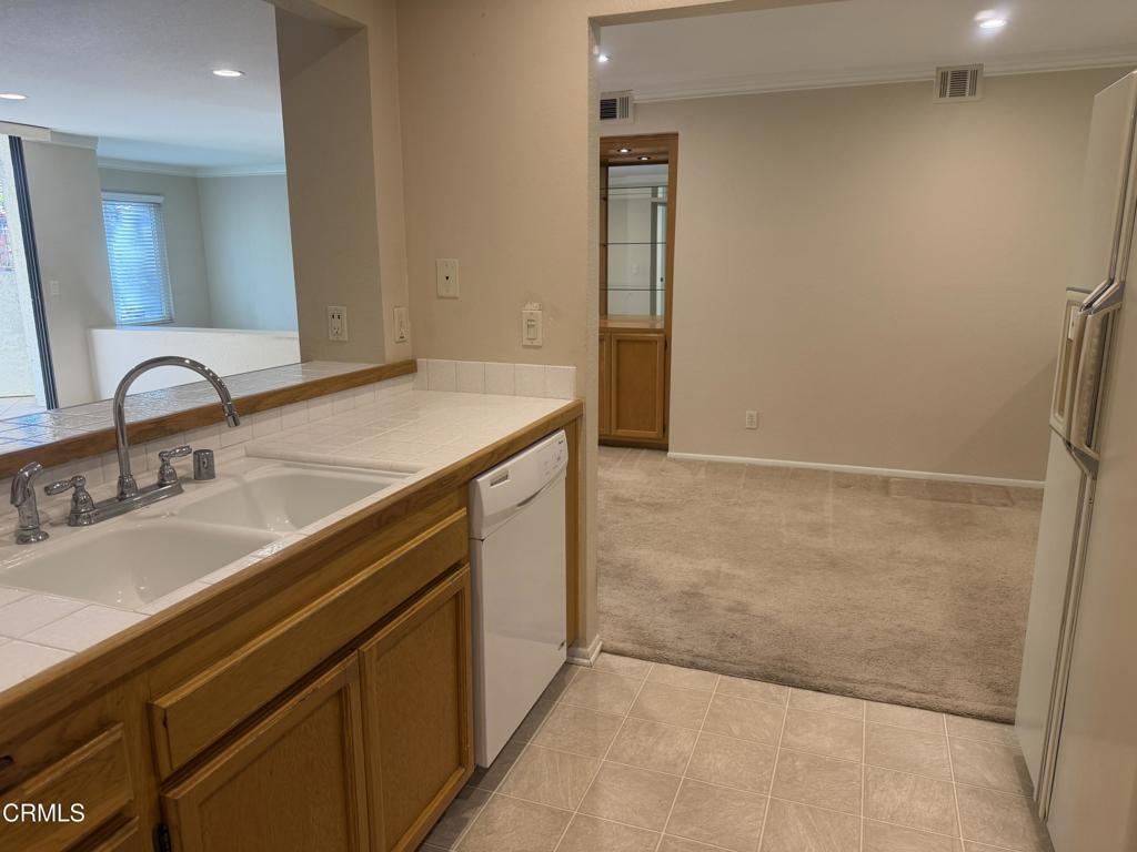 2232 Martinique Lane Oxnard, CA 93035 - Photo 36 of 64