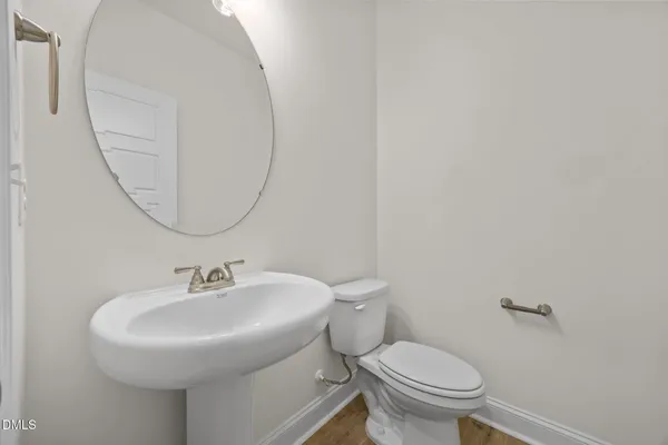 a view of bathroom with a bathtub