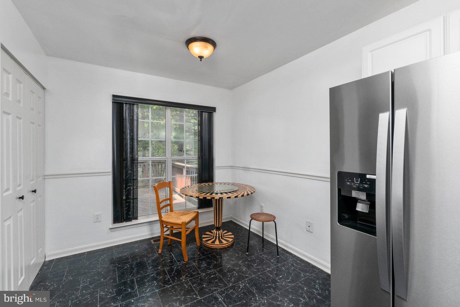 10940 Baskerville Road Reisterstown, MD 21136 - Photo 17 of 38 Eat in Kitchen