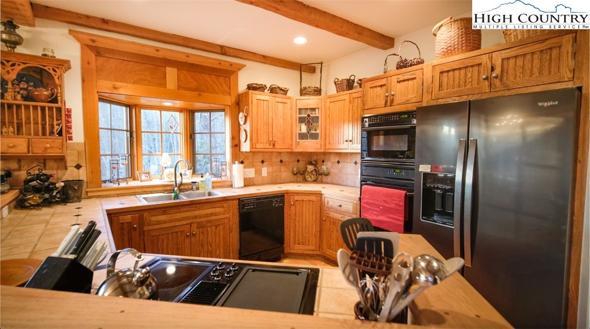 185 Stickle Path Boone, NC 28607 - Photo 8 of 37 Gallery Image 8