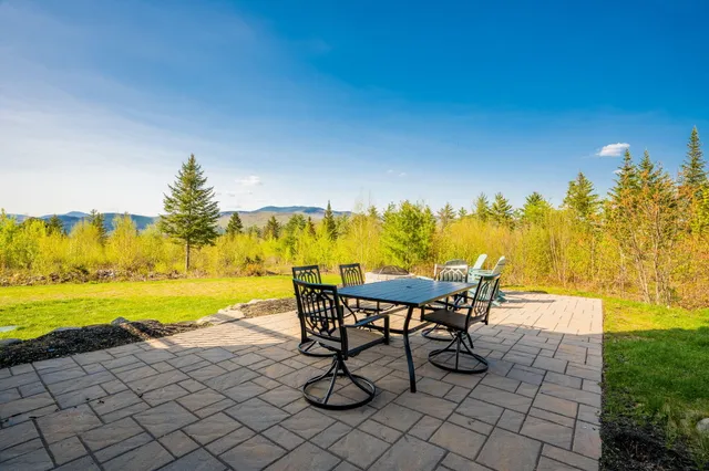 $699,900 | 27 2nd Street, Bethel, ME 04217