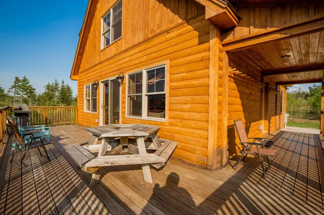 $699,900 | 27 2nd Street, Bethel, ME 04217