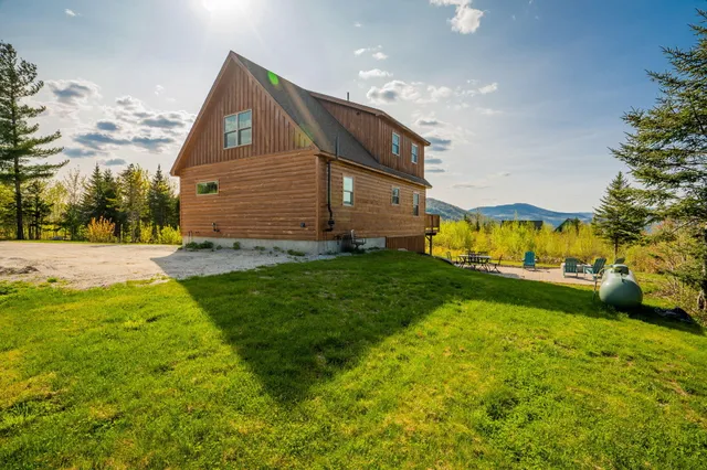 $699,900 | 27 2nd Street, Bethel, ME 04217