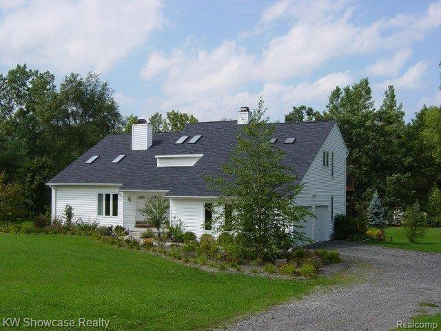 1388 Middle Road Highland, MI 48357 - Photo 1 of 10 Lakefront Kellogg&Taggett Lks.