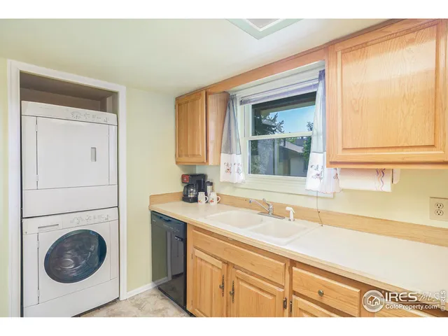 $323,000 | 400 Emery Street, Unit 302, Longmont, CO 80501