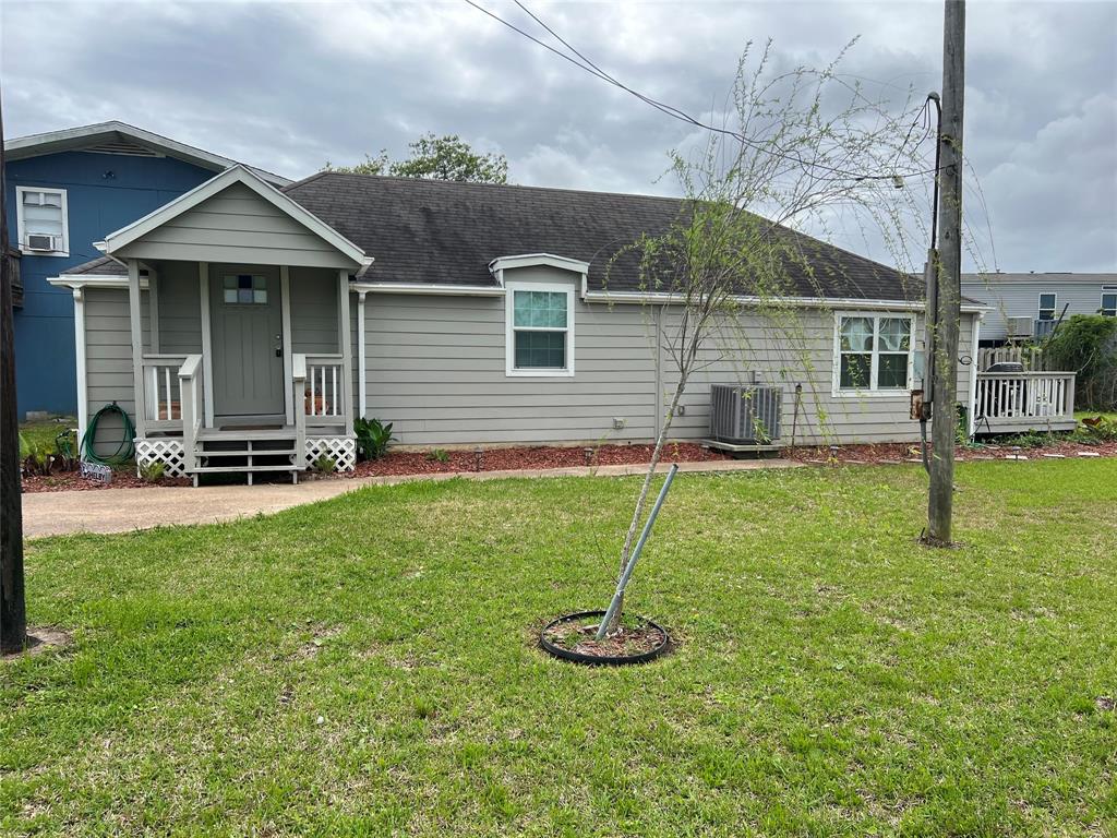 1020 12th Street, San Leon, TX 77539 Compass