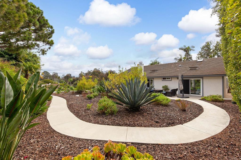 747 Santa Victoria Solana Beach, CA 92075 - Photo 46 of 57 a view of a house with a tub and a entertaining space