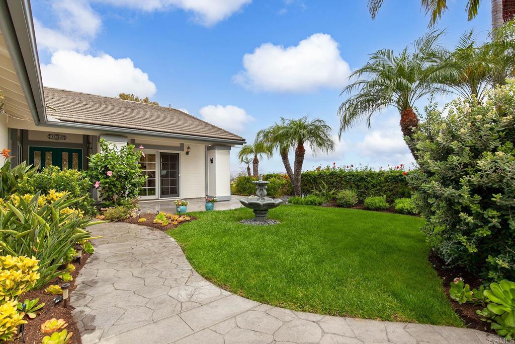 747 Santa Victoria Solana Beach, CA 92075 - Photo 5 of 57