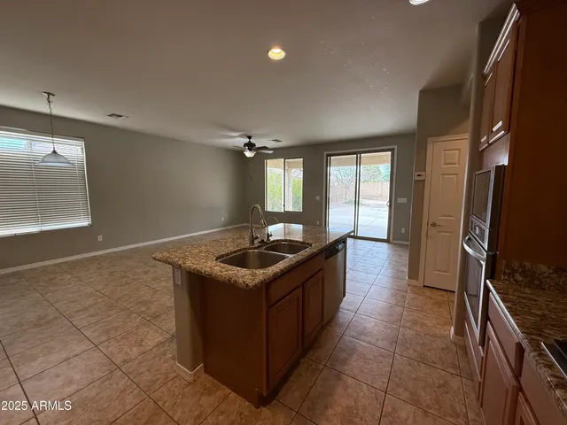 $2,150 | 3440 North Spyglass Drive, Florence, AZ 85132