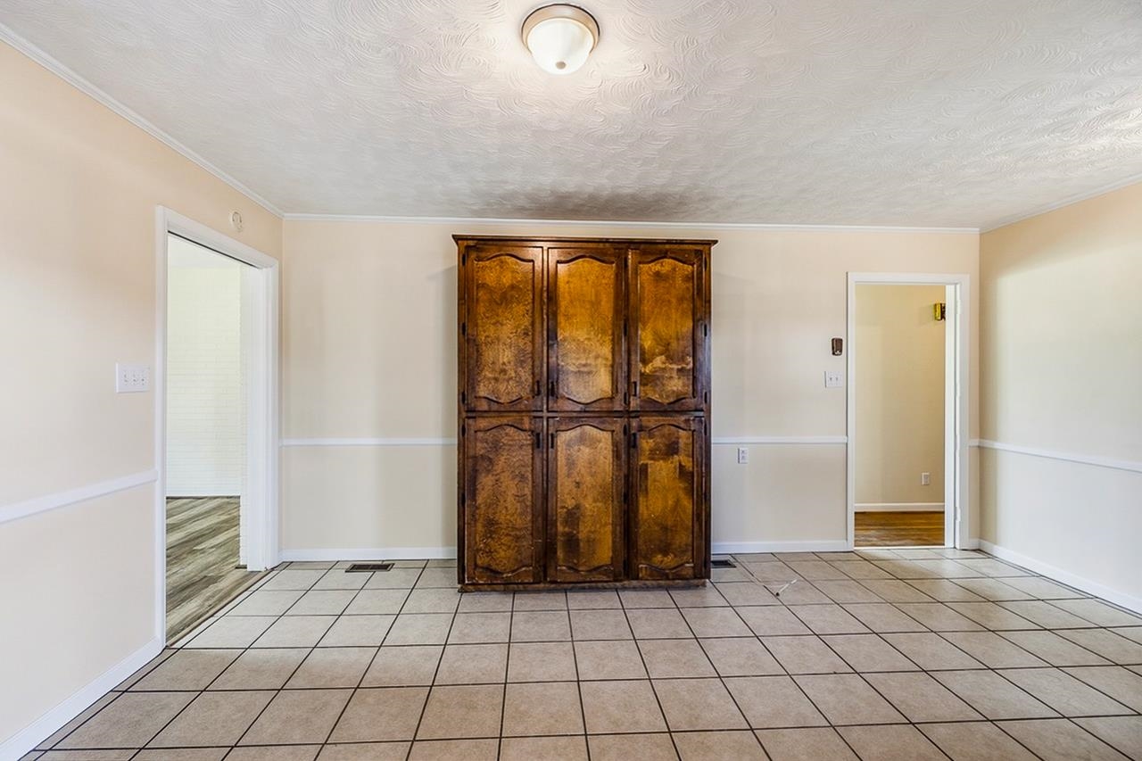 400 McAbee Road Roebuck, SC 29376 - Photo 10 of 38