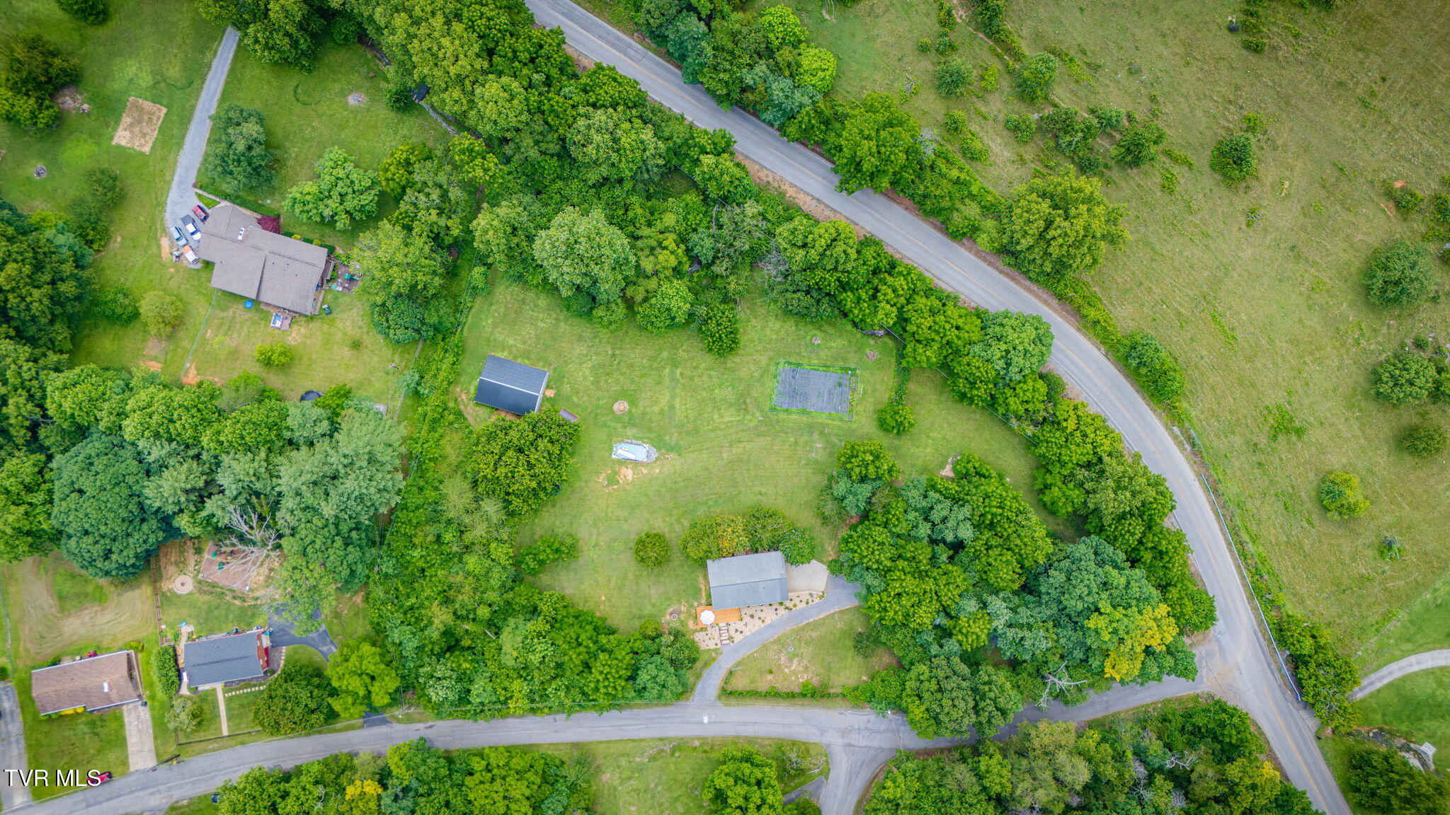 2937 Forest View Road Kingsport, TN 37660 - Photo 51 of 52 108