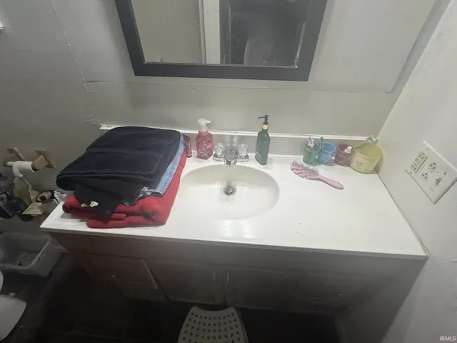 $199,900 | 1222 West Kirkwood Avenue, Bloomington, IN 47404