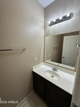 $1,995 | 17150 North 23rd Street, Unit 136, Phoenix, AZ 85022