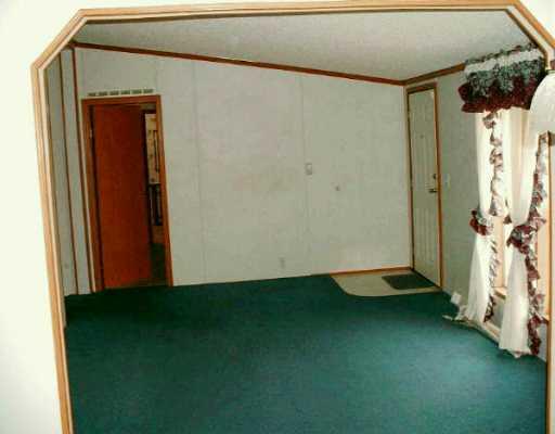 1439 Coffee Run Road Pulaski, PA 16143 - Photo 5 of 8 Living Room.