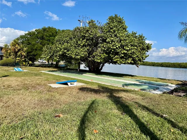 a view of a tennis court