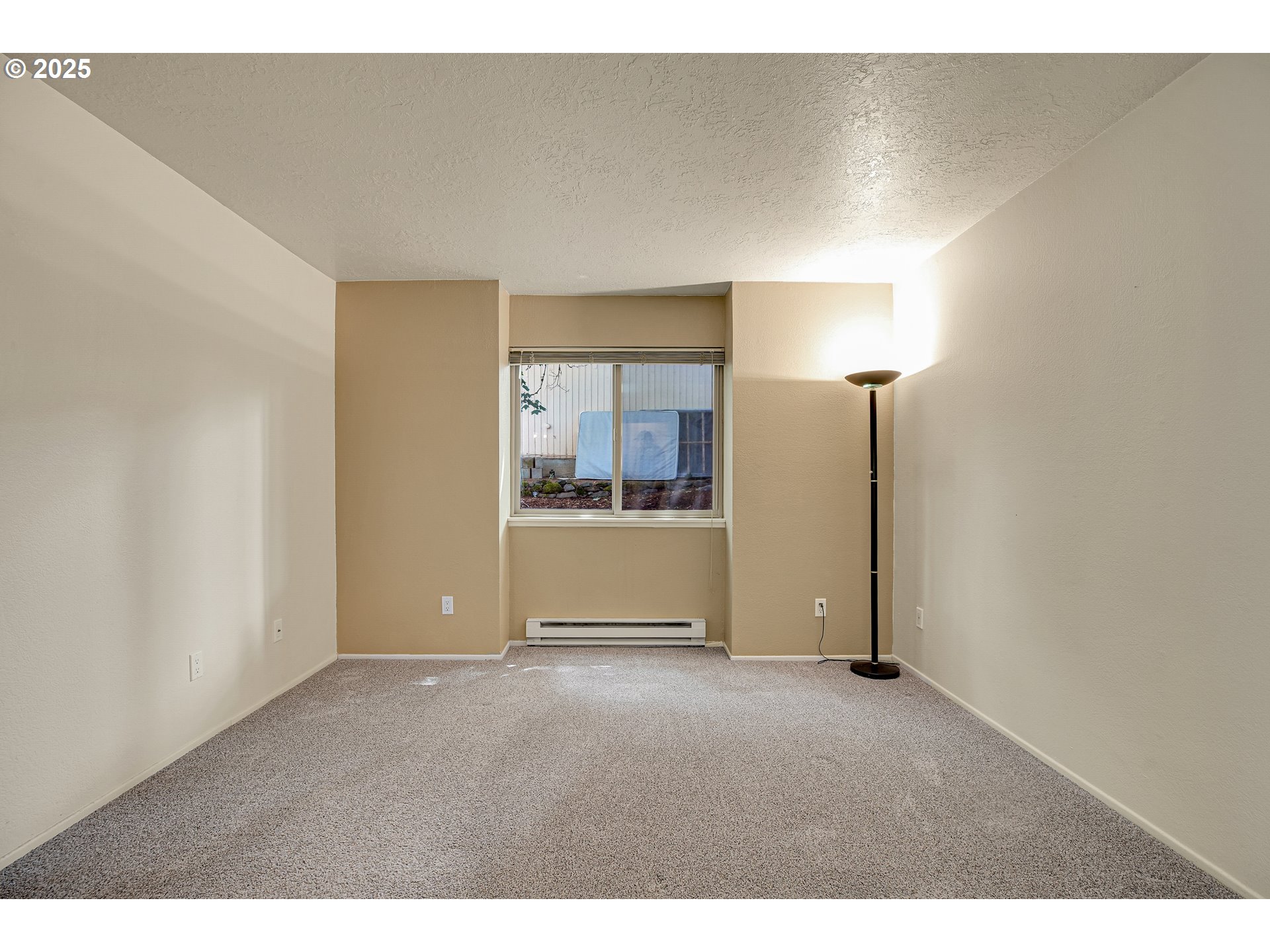 86 Kingsgate Road, Unit F101 Lake Oswego, OR 97035 - Photo 23 of 42 Gallery Image 23