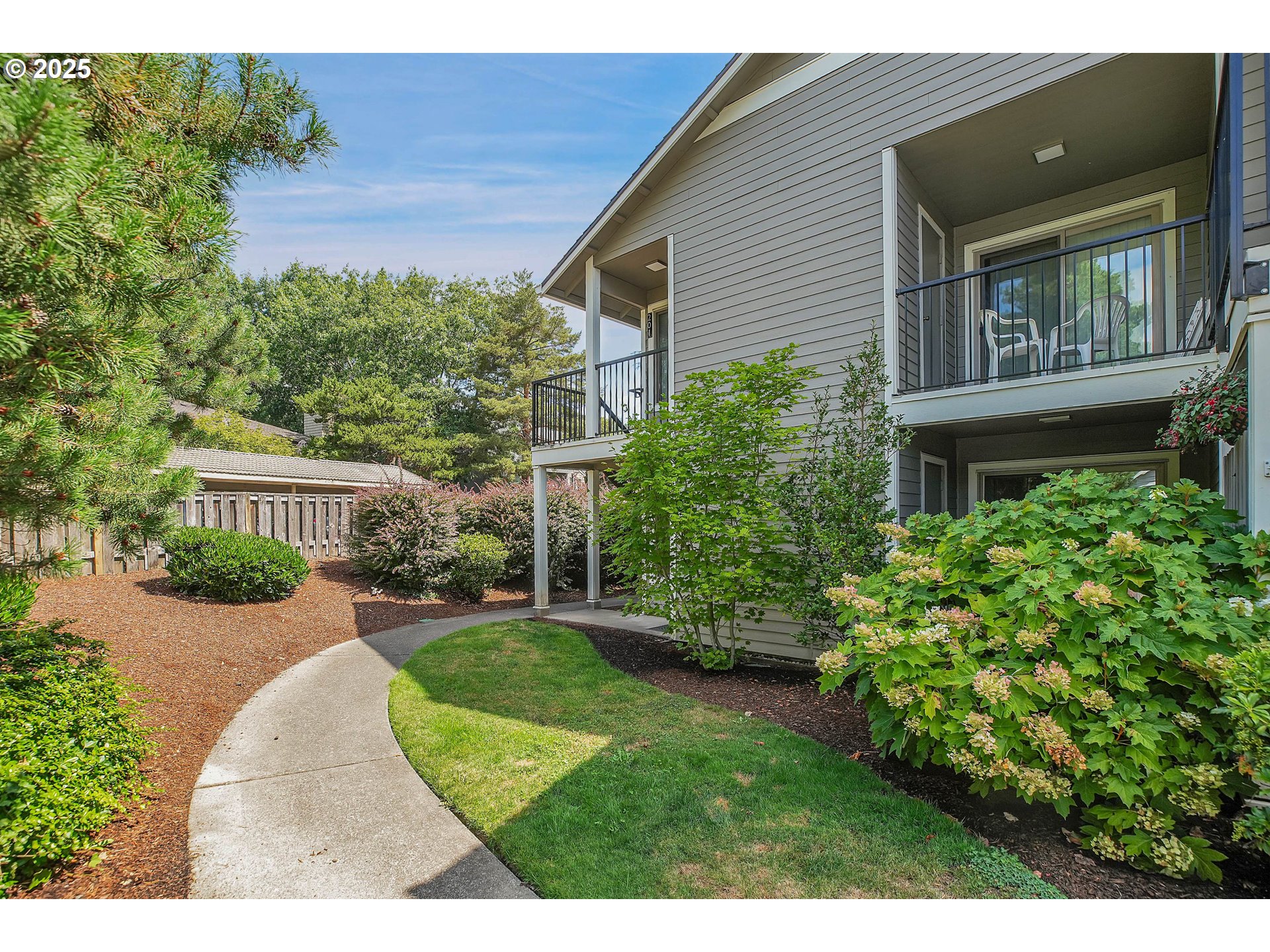 86 Kingsgate Road, Unit F101 Lake Oswego, OR 97035 - Photo 35 of 42 Gallery Image 35