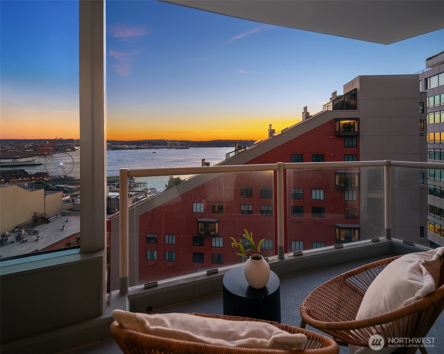 2000 1st Avenue, Unit 1402 Seattle, WA 98121 - Photo 15 of 36