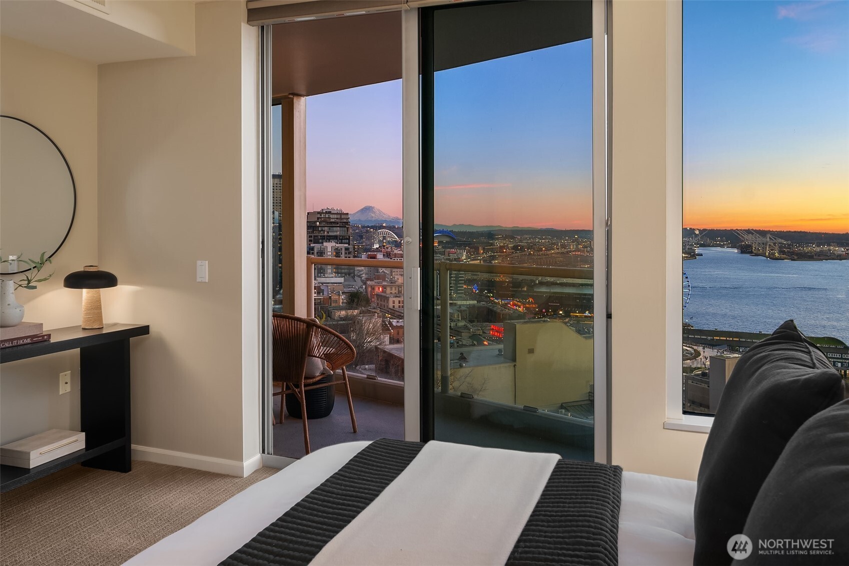 2000 1st Avenue, Unit 1402 Seattle, WA 98121 - Photo 19 of 36