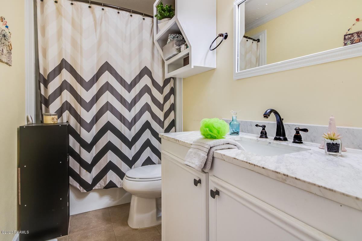 1306 Savoy Road Youngsville, LA 70592 - Photo 13 of 23 Gallery Image 13