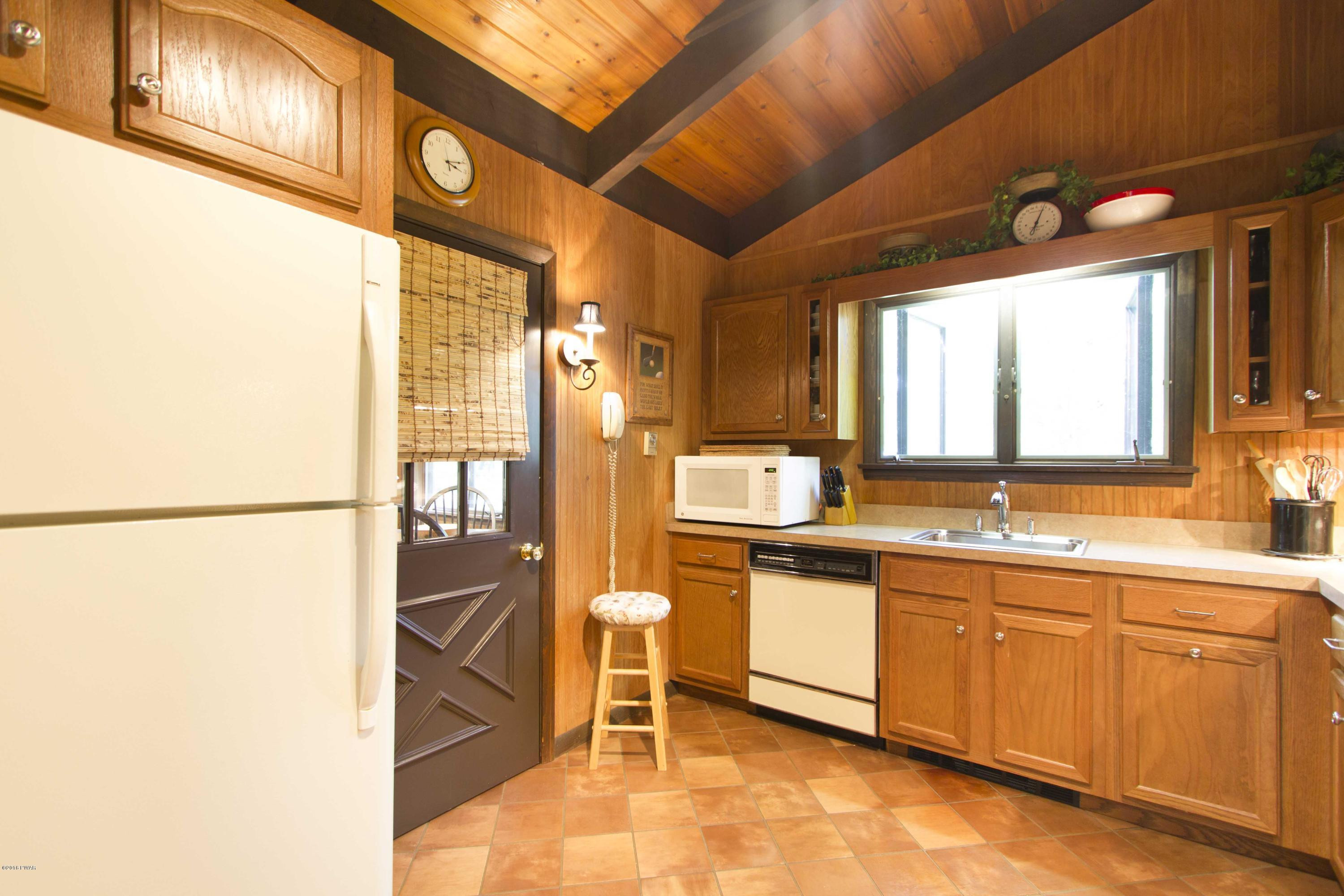 106 Eagle Crest Road Greentown, PA 18426 - Photo 11 of 33
