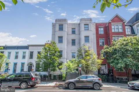 $4,500 | 1229 12th Street Northwest, Unit 201, Washington, DC 20005