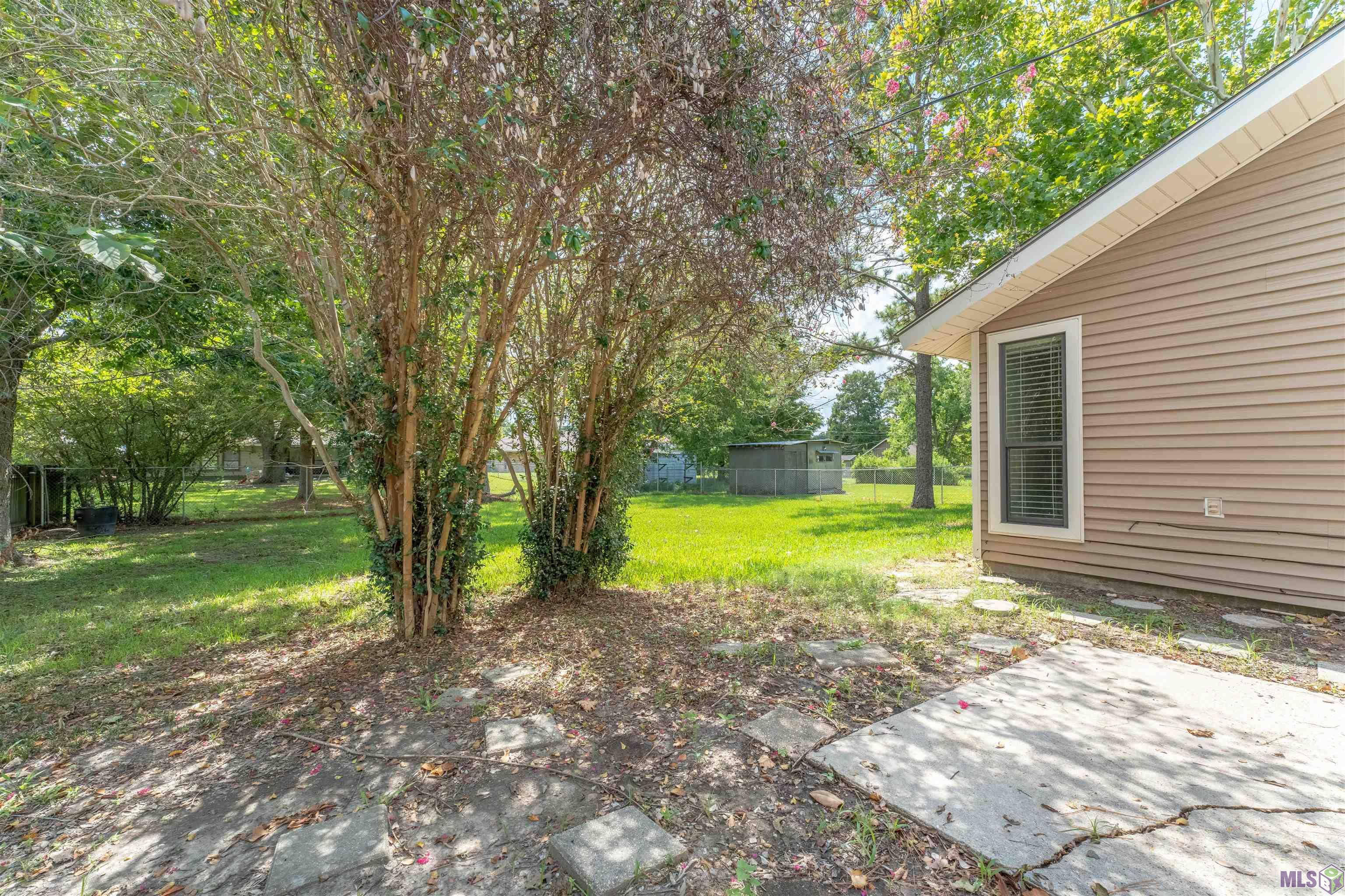 9755 Mint Drive Baton Rouge, LA 70809 - Photo 14 of 15