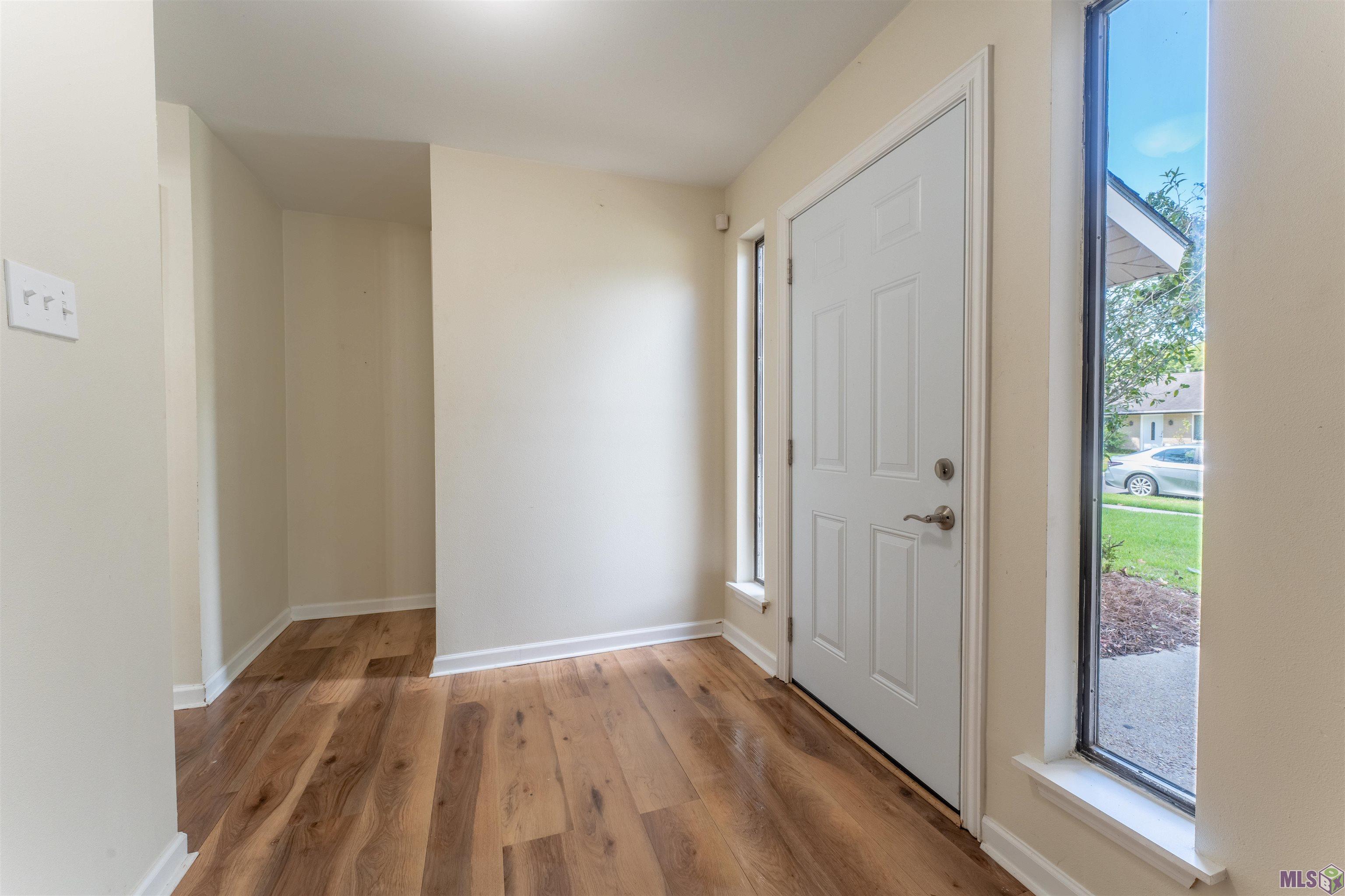 9755 Mint Drive Baton Rouge, LA 70809 - Photo 3 of 15