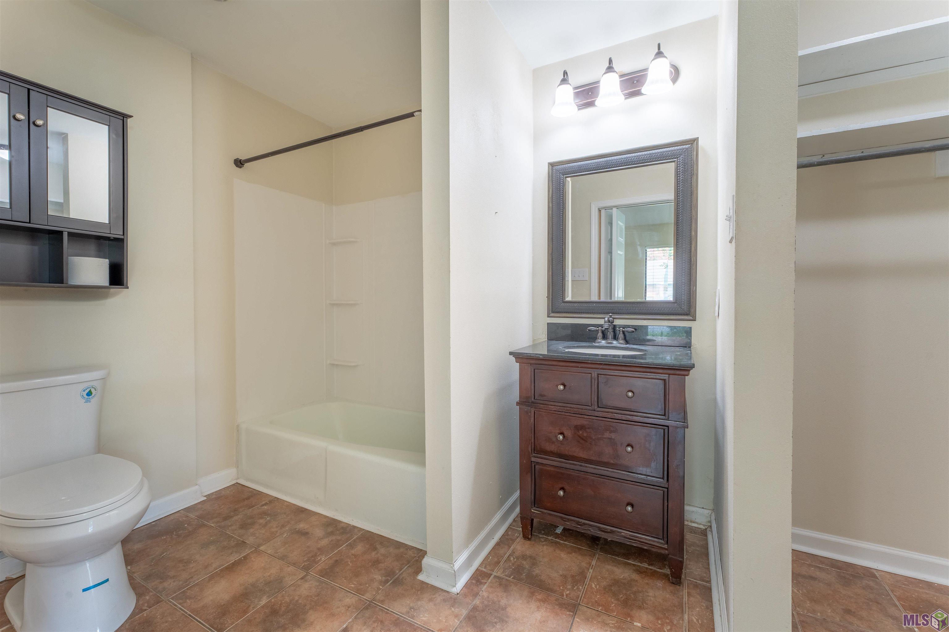 9755 Mint Drive Baton Rouge, LA 70809 - Photo 10 of 15