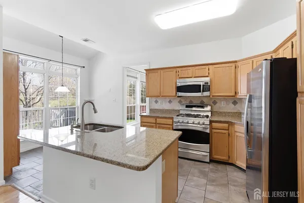 $4,000 | 62 Magellan Way, Franklin Park, NJ 08823