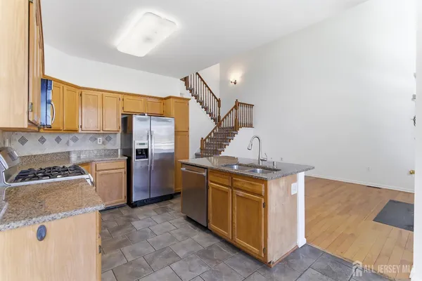 $4,000 | 62 Magellan Way, Franklin Park, NJ 08823