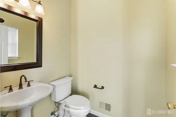 $4,000 | 62 Magellan Way, Franklin Park, NJ 08823