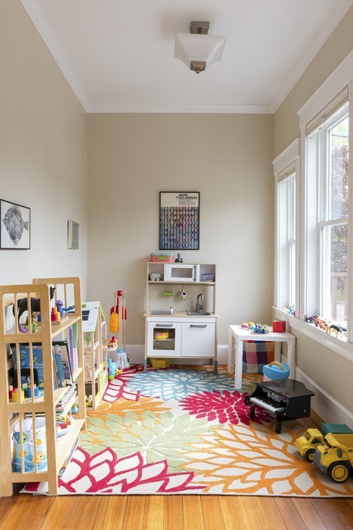 90 Highland Road, Unit 2 Somerville, MA 02144 - Photo 8 of 18 Gallery Image 8
