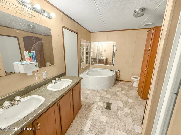 $289,500 | 9389 Lebanon Pinegrove Road, Terry, MS 39170