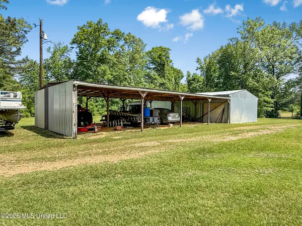 $289,500 | 9389 Lebanon Pinegrove Road, Terry, MS 39170