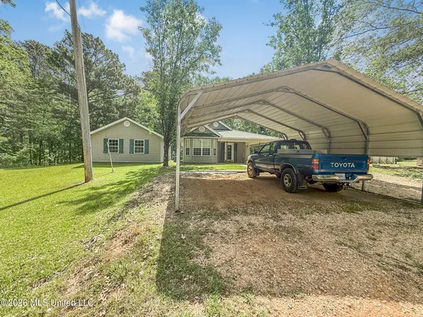 $289,500 | 9389 Lebanon Pinegrove Road, Terry, MS 39170