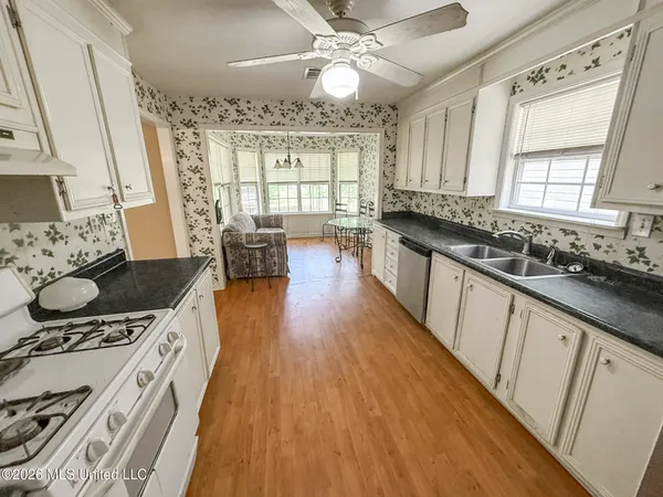 $289,500 | 9389 Lebanon Pinegrove Road, Terry, MS 39170