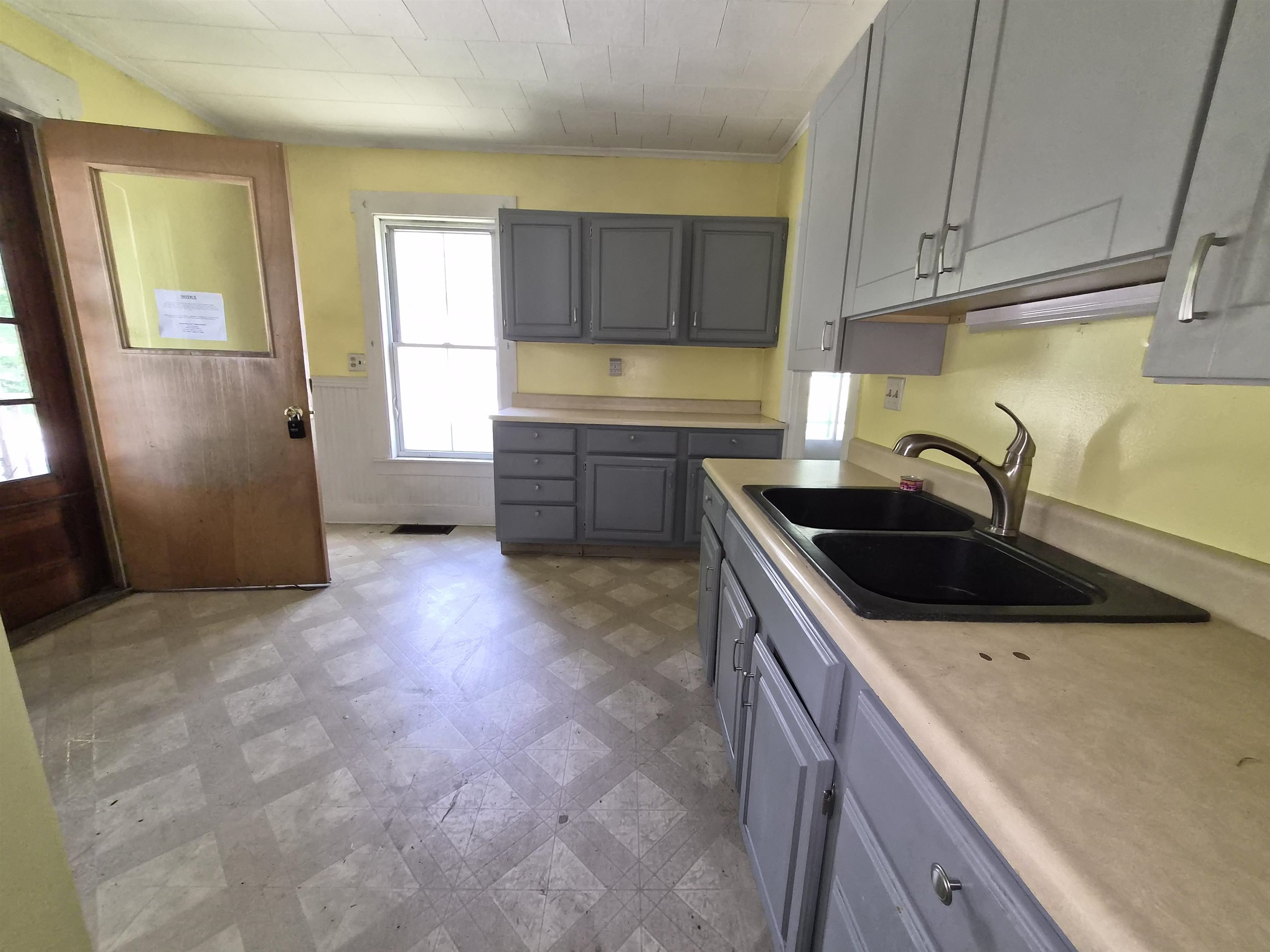 21 C Street Barre, VT 05641 - Photo 2 of 18