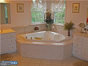 2525 North Firelane Road Southampton, NJ 08088 - Photo 9 of 10 Gallery Image 9